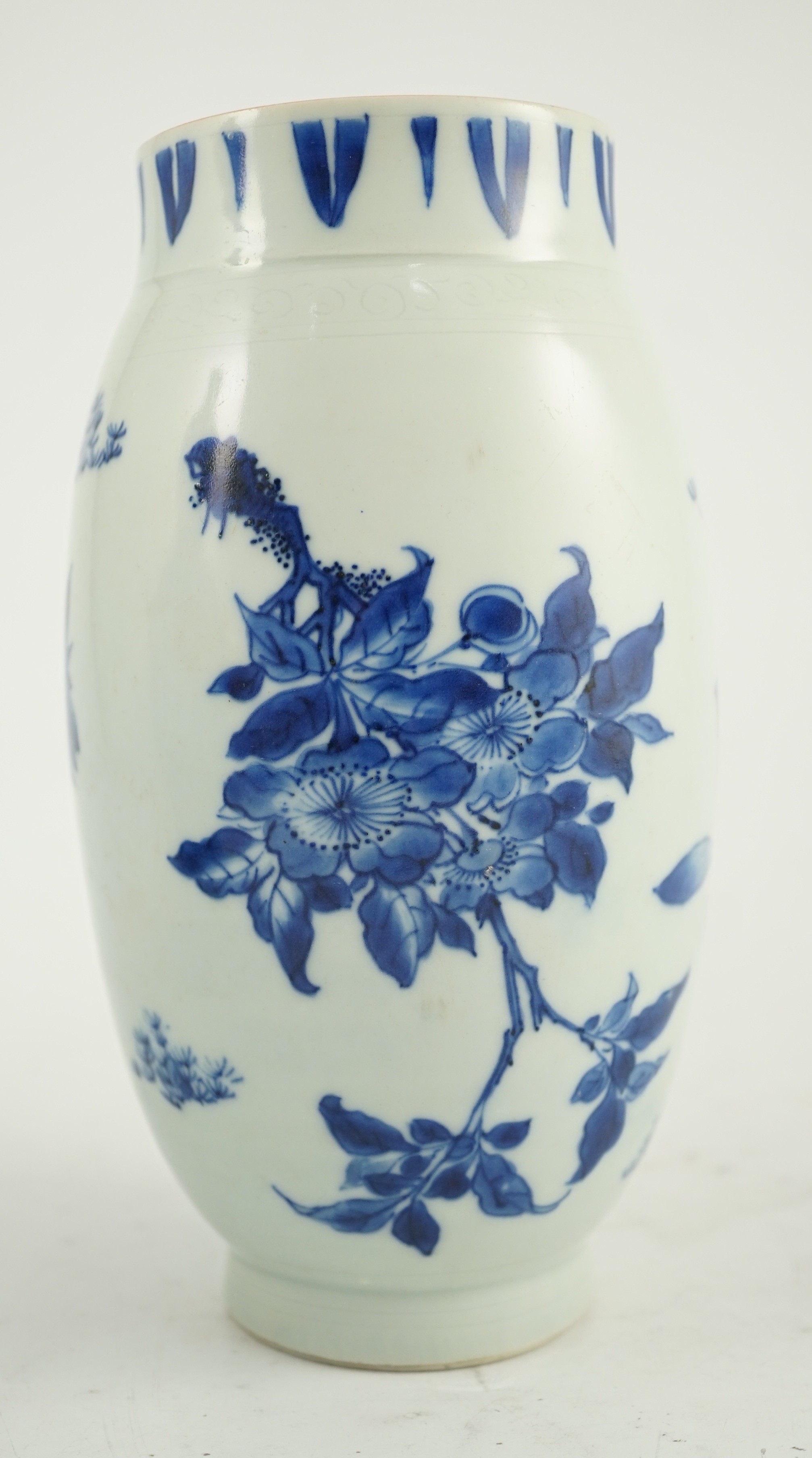 A Chinese Transitional blue and white jar, c.1640, 19cm high, cover lacking